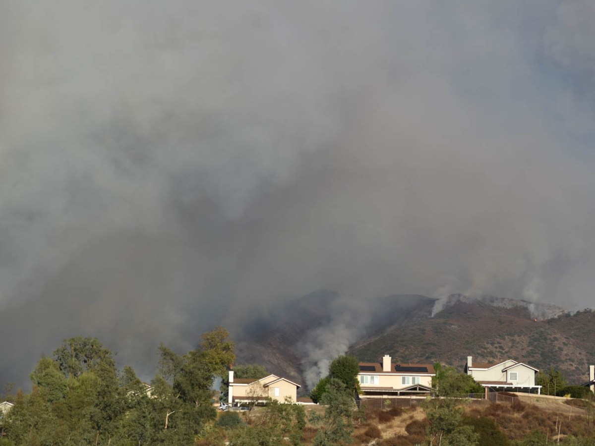 Airport Fire Grows to 22K Acres, Damages Buildings Along Ortega Highway 